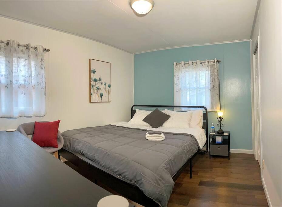 Апартаменти *King Bed/3Bds House Near Naval Base & 6Flags* Вокіган Екстер'єр фото